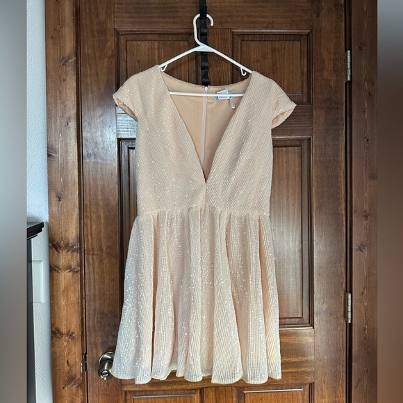 IEENA FOR MAC DUGGAL Sequined Cap Sleeve Fit And Flare Mini Dress In Porcelain - Picture 3 of 7